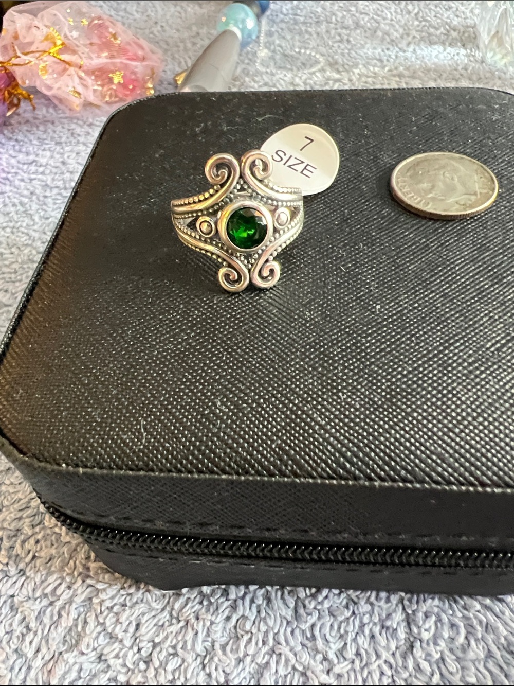 Sterling silver Green cz Scrollwork Statement Ring - Size 7
